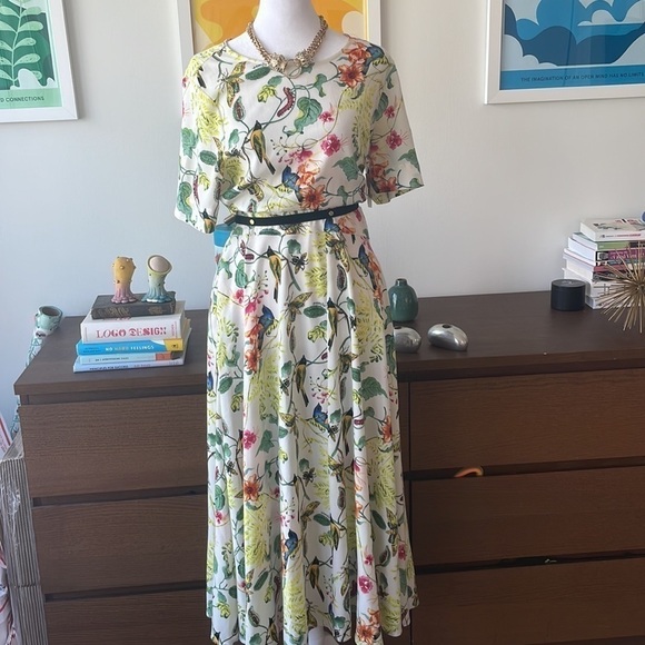 Essentiel Antwerp Botanical Dress with medi sleeves - Picture 4 of 10